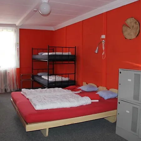 Hostel Downtown - Unique Simple Central Γκρίντελβαλντ