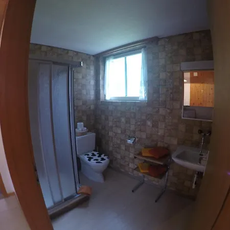 Downtown - Unique Simple Central Hostel Γκρίντελβαλντ