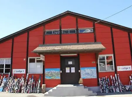 Downtown - Unique Simple Central Hostel *