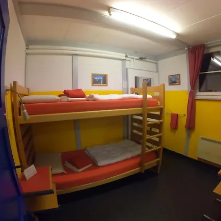 Hostel Downtown - Unique Simple Central Grindelwald