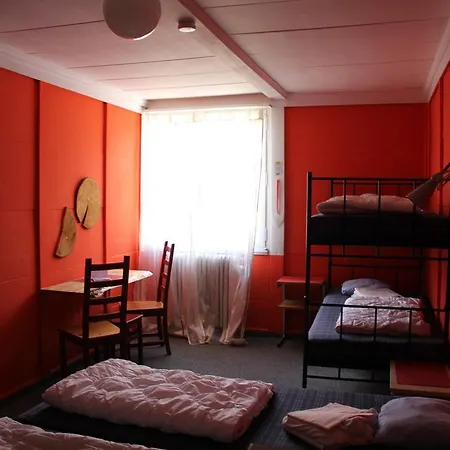 Hostel Downtown - Unique Simple Central