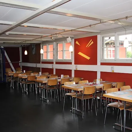 Hostel Downtown - Unique Simple Central Grindelwald