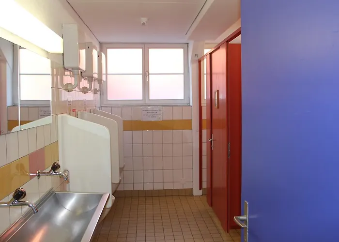 Downtown - Unique Simple Central Ostello *